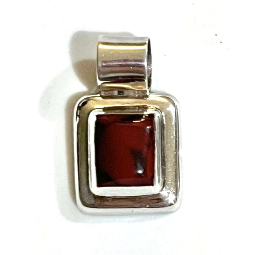 🥀Vintage Taxco Red Howlite Sterling Silver Modernist Pendant
